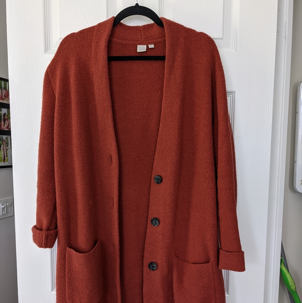 Coatigan/ cardigan sz small rust red colour